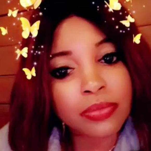 Meet your Posher, Ava - Picture 1 of 1